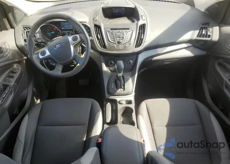 2015 Ford Escape S z USA, uszkodzony, nr VIN 1FMCU0F76FUC19094